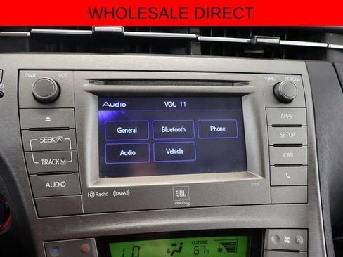 Used 2015 Toyota Prius Four FWD image 21