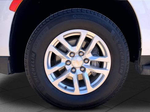 Used 2024 Chevrolet Tahoe LT AWD/4WD image 20