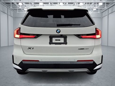 Certified 2023 BMW X1 xDrive28i w/ Convenience Package image 5