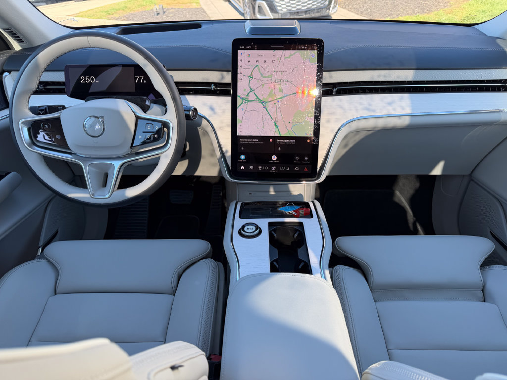 Certified 2025 Volvo EX90 Ultra AWD/4WD image 2