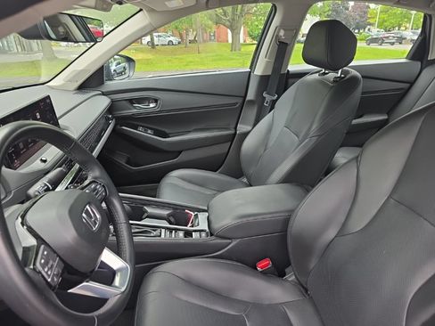 Used 2024 Honda Accord Touring image 23