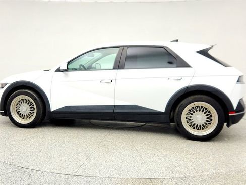 Used 2023 Hyundai Ioniq 5 SEL AWD/4WD image 8