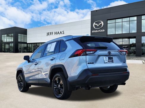 Used 2025 Toyota RAV4 XLE image 2