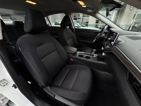 Used 2026 Nissan Altima 2.5 SV FWD image 36