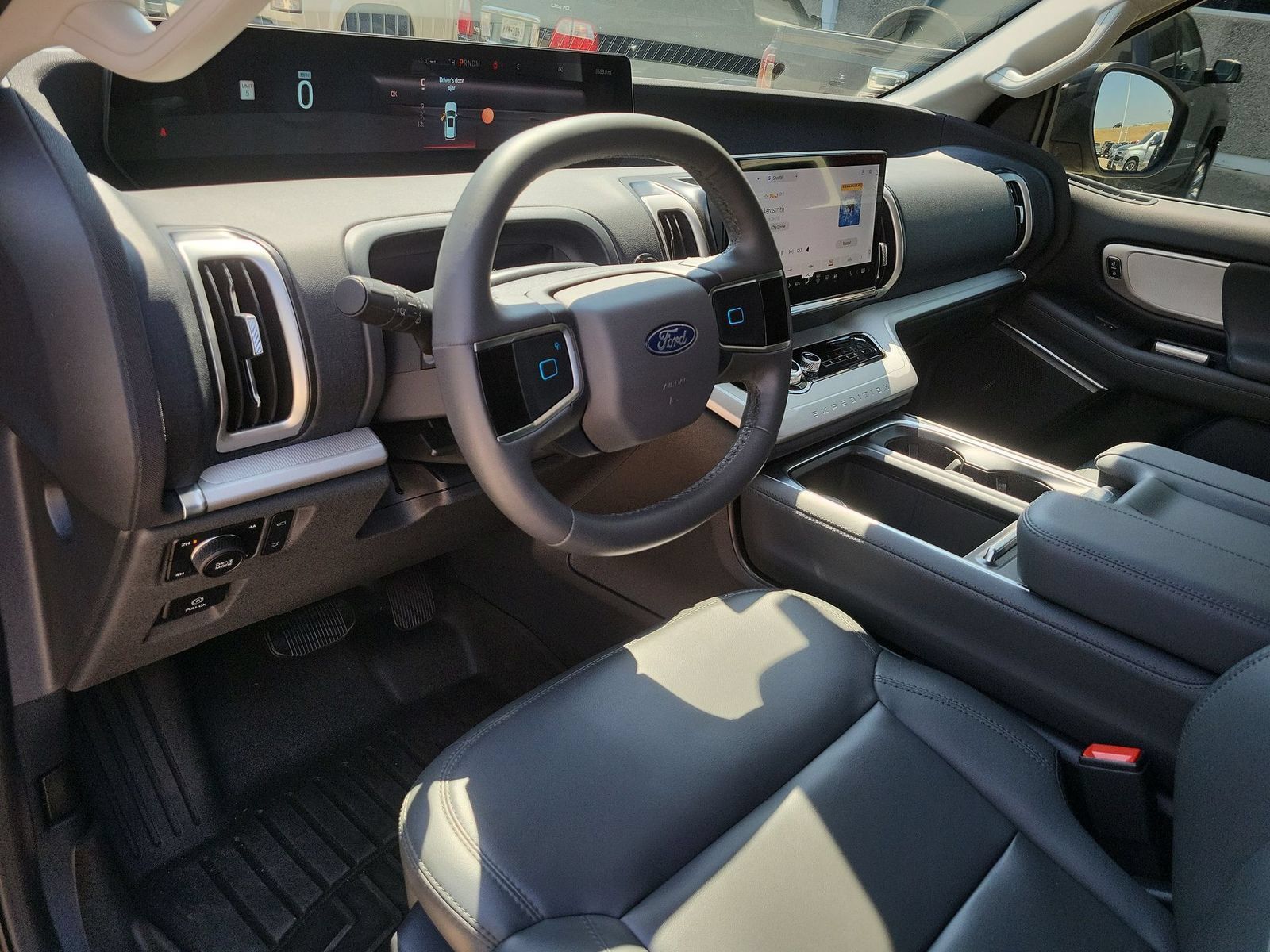 Used 2026 Ford Expedition Active AWD/4WD image 10