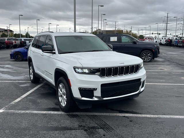 Used 2023 Jeep Grand Cherokee L Limited AWD/4WD image 10