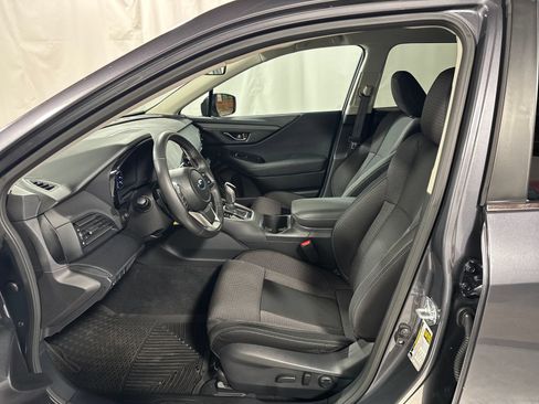 Used 2024 Subaru Outback Premium AWD/4WD image 3