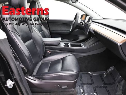 Used 2022 Tesla Model Y Long Range AWD/4WD image 18