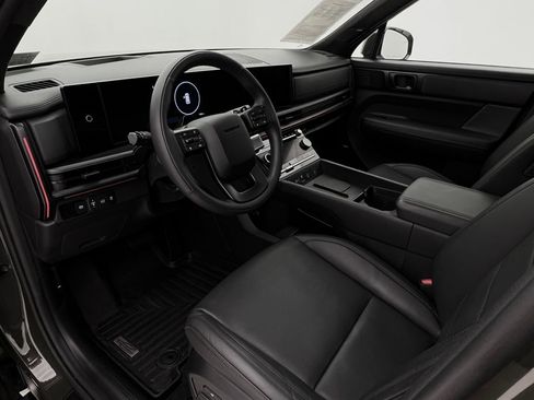 Used 2025 Hyundai Santa Fe Calligraphy image 13
