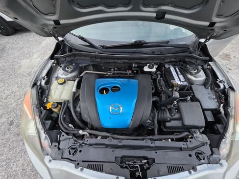 Used 2013 MAZDA MAZDA3 i Sport image 21