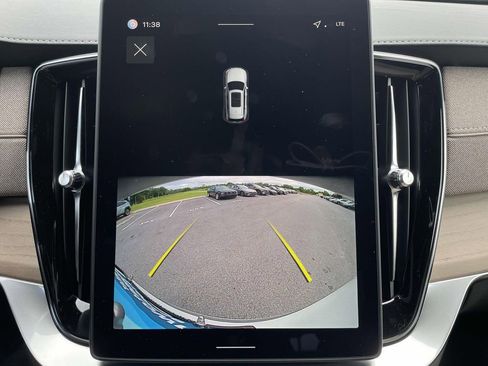 New 2026 Volvo XC90 B5 Core image 21