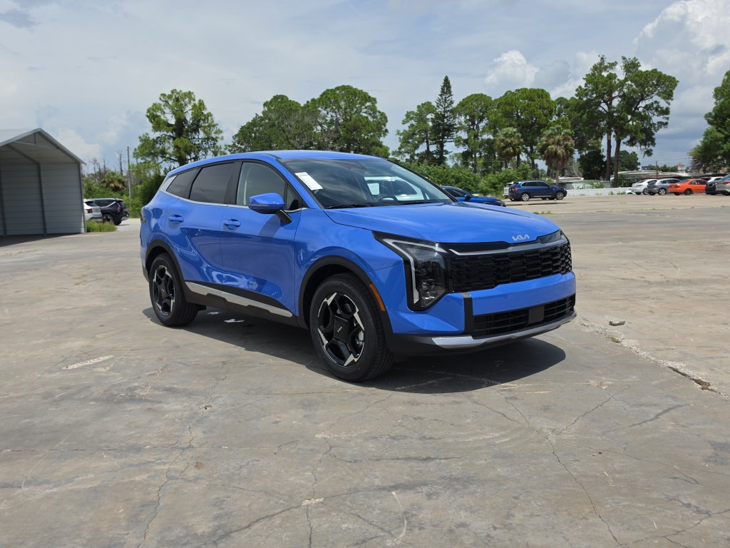 New 2027 Kia Sportage EX FWD image 2