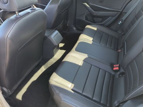 Used 2024 Volkswagen Jetta SE image 17