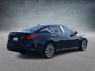 Used 2024 Nissan Altima 2.5 SV video 2