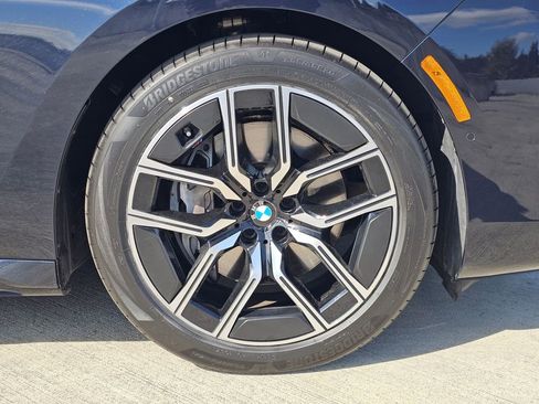 Used 2025 BMW 740i 740i image 9