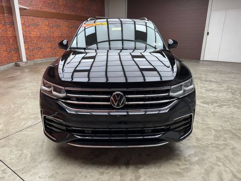 Used 2024 Volkswagen Tiguan SEL R-Line AWD/4WD image 7