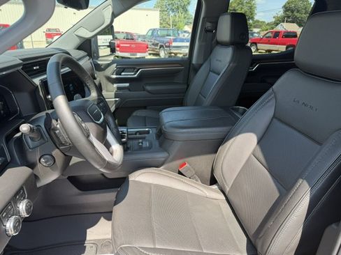 Used 2026 GMC Sierra 1500 Denali w/ Denali Reserve Package AWD/4WD image 11
