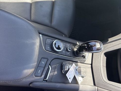 Used 2024 Cadillac XT6 Premium Luxury AWD/4WD image 33