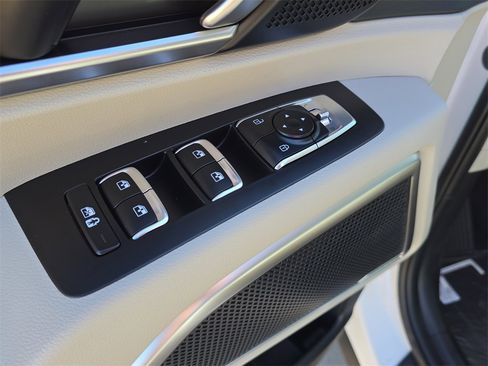 New 2025 Kia Telluride S image 21