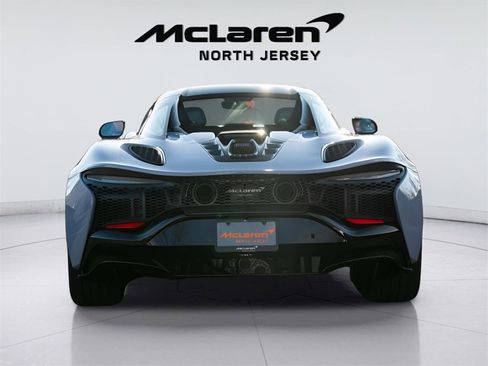 Used 2025 McLaren Artura Spider image 42