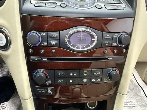 Used 2015 INFINITI QX50 Journey w/ Premium Package image 19