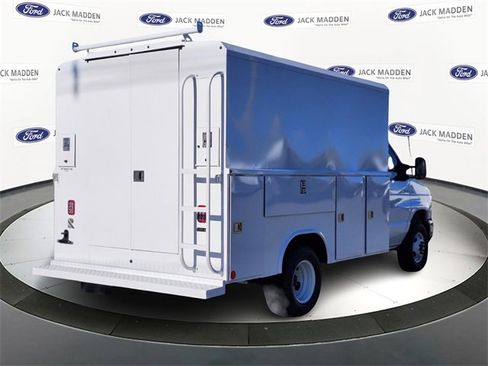 New 2026 Ford E-350 and Econoline 350 Super Duty w/ Power Equipment Group image 5