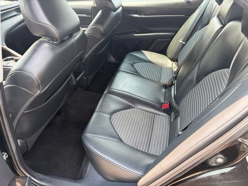 Used 2021 Toyota Camry SE FWD image 26