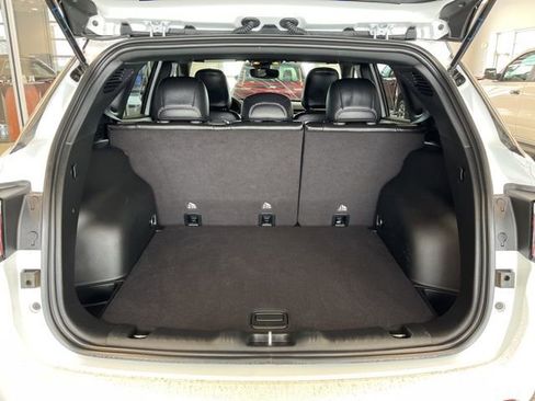 Used 2023 Jeep Compass Limited image 10