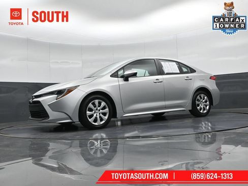 Used 2024 Toyota Corolla LE FWD image 40