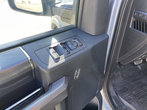 Used 2019 Ford F150 XLT w/ Equipment Group 302A Luxury AWD/4WD image 8