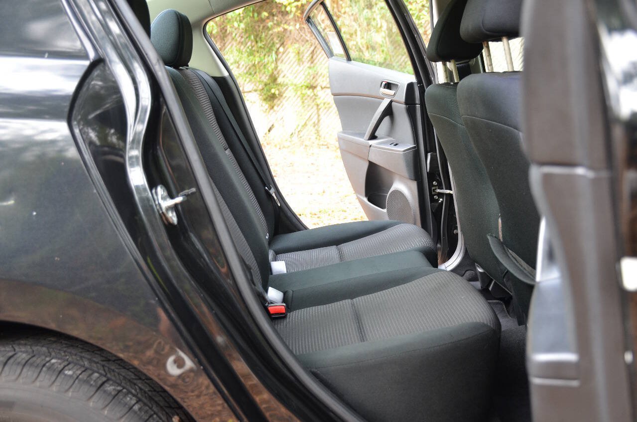 Used 2013 MAZDA MAZDA3 i Sport FWD image 8