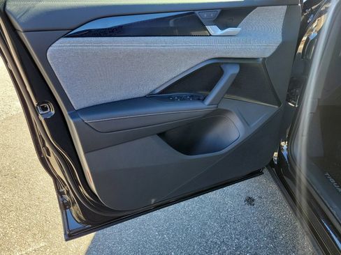 New 2026 Volkswagen Tiguan S image 32