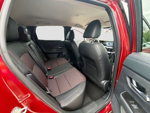 New 2026 Nissan Kicks SR image 27