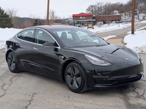 Used 2018 Tesla Model 3 Long Range image 8