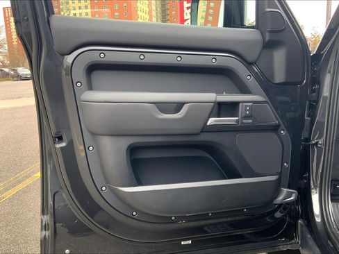 New 2026 Land Rover Defender 110 V8 image 10