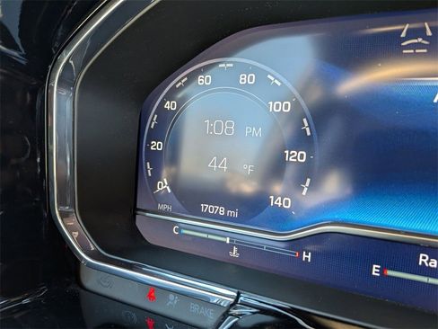 Used 2024 Chevrolet Silverado 1500 High Country image 23