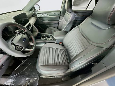 New 2026 Ford Explorer ST-Line w/ ST-Line Street Pack image 22