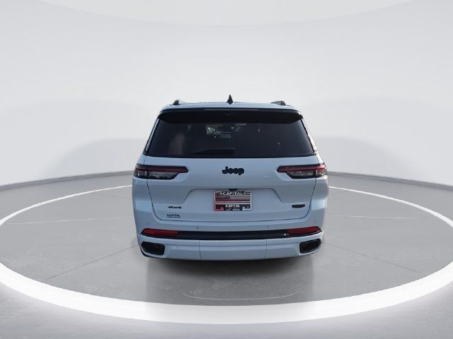 Used 2023 Jeep Grand Cherokee L Summit w/ Advanced Protech Group IV AWD/4WD image 7