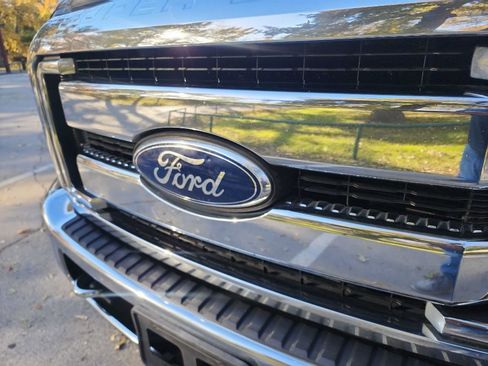 Used 2012 Ford F250 Lariat w/ Lariat Ultimate Pkg image 3