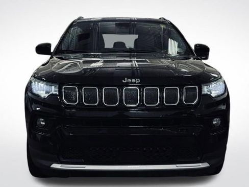 Certified 2022 Jeep Compass Limited image 4