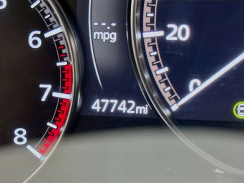 Used 2024 MAZDA MAZDA3 s FWD image 19