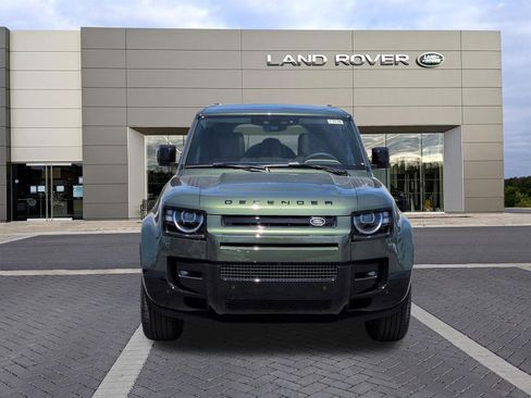 New 2026 Land Rover Defender 110 X-Dynamic SE AWD/4WD image 2