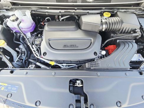 New 2026 Chrysler Pacifica Select FWD image 10