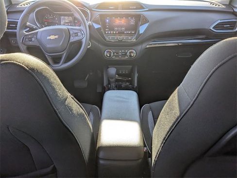 Used 2023 Chevrolet TrailBlazer LT w/ Convenience Package image 21