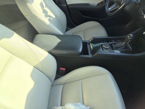 Used 2019 MAZDA MAZDA3 AWD Hatchback image 6