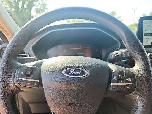 Used 2025 Ford Escape Active AWD/4WD image 18