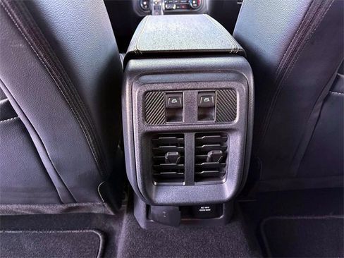 Used 2025 Ford Bronco Outer Banks image 14