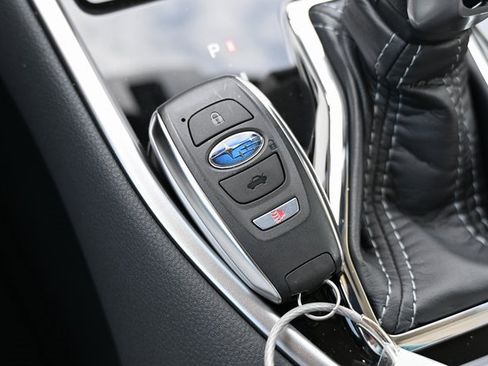 New 2025 Subaru Outback Limited image 35