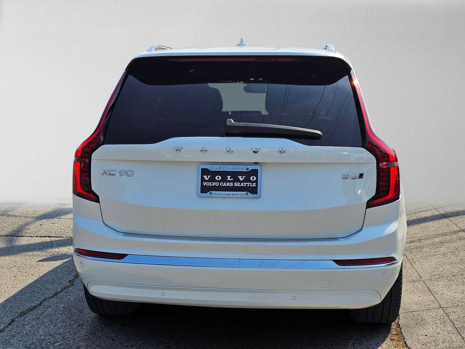 Used 2026 Volvo XC90 B6 Plus w/ Protection Package Premier AWD/4WD image 4