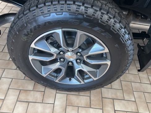 New 2026 Chevrolet Silverado 1500 LT image 12